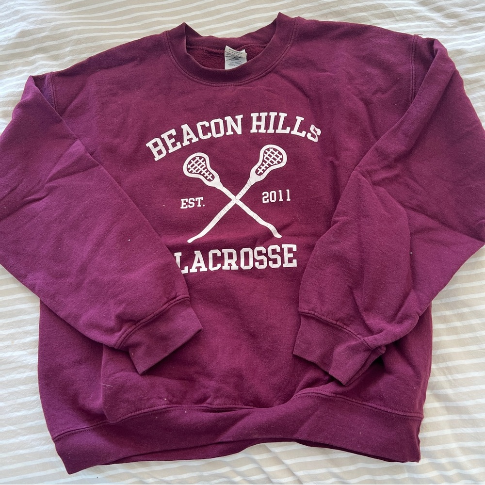 Gildan Maroon Crewneck Sweater